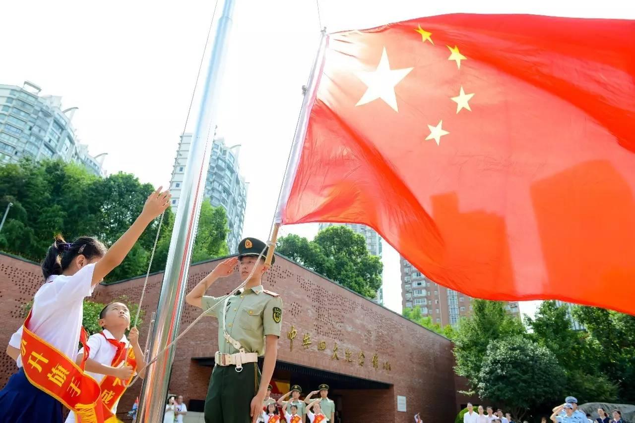 旋转螺旋塔