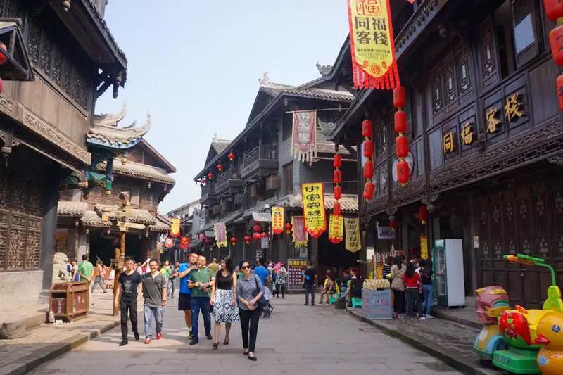 让老百姓有戏可看!云间会堂上演松江人的戏剧盛宴