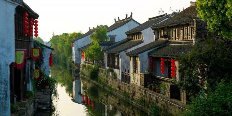 ancient和old这两个词有什么区别?游戏画面